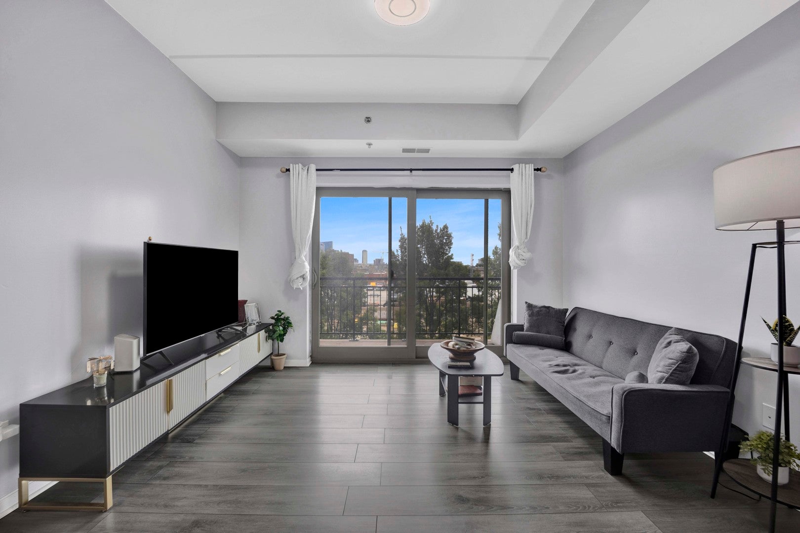2322 S Canal Street 411