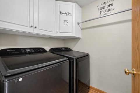 Tiny photo for 2112 Jasmine Drive, Crest Hill, IL 60403 (MLS # 12674021)