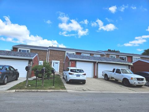 Photo of 650 Sundance Drive, Bolingbrook, IL 60440 (MLS # 12454152)