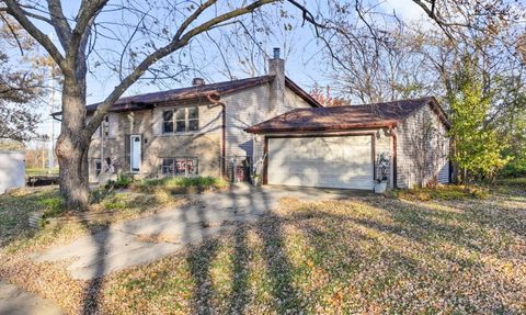 6623 Patton Drive Woodridge IL 60517