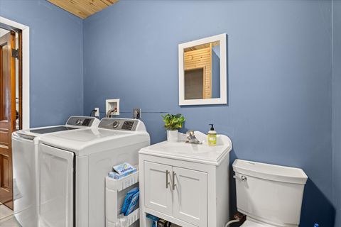 Tiny photo for 819 N Chicago Street, Pontiac, IL 61764 (MLS # 12480669)