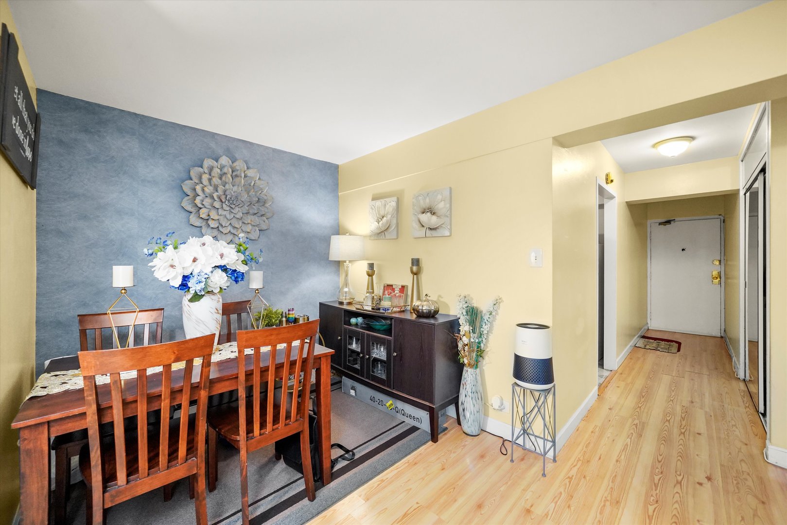 7337 S South Shore Drive 406