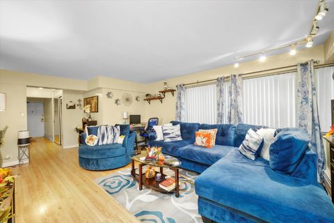 Tiny photo for 7337 S South Shore Drive #406, Chicago, IL 60649 (MLS # 12500186)