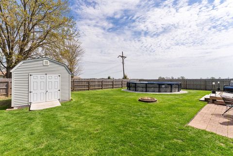 Tiny photo for 801 S Mississippi Street, BlueGrass, IA 52726 (MLS # 100000032)