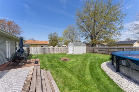 Tiny photo for 801 S Mississippi Street, BlueGrass, IA 52726 (MLS # 100000032)