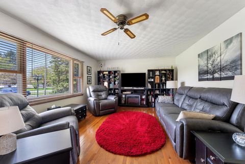 Tiny photo for 801 S Mississippi Street, BlueGrass, IA 52726 (MLS # 100000032)