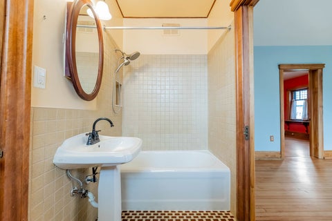 Tiny photo for 116 S East Avenue #1E, Oak Park, IL 60302 (MLS # 12691862)