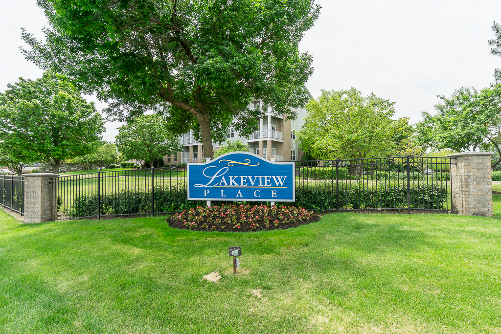 1291 W Lake Street 103