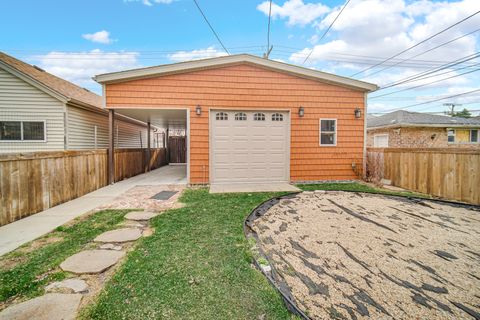 Tiny photo for 2831 N Austin Avenue, Chicago, IL 60634 (MLS # 12594827)