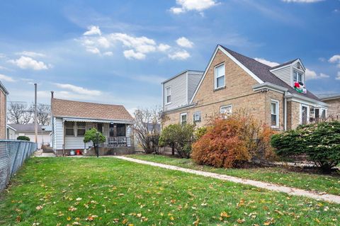 Photo of 3316 N Paris Avenue, Chicago, IL 60634 (MLS # 12524833)