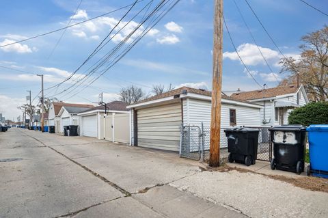 Tiny photo for 3316 N Paris Avenue, Chicago, IL 60634 (MLS # 12524833)