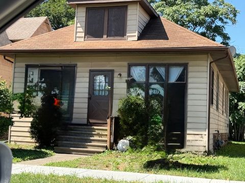 Photo of 1016 Emerald Avenue, Chicago Heights, IL 60411 (MLS # 12476772)