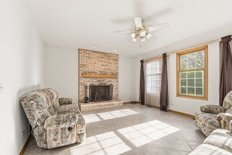 Tiny photo for 546 N 4th Avenue, Addison, IL 60101 (MLS # 12643706)