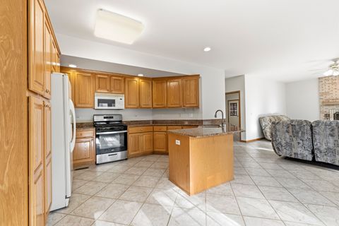 Tiny photo for 546 N 4th Avenue, Addison, IL 60101 (MLS # 12643706)