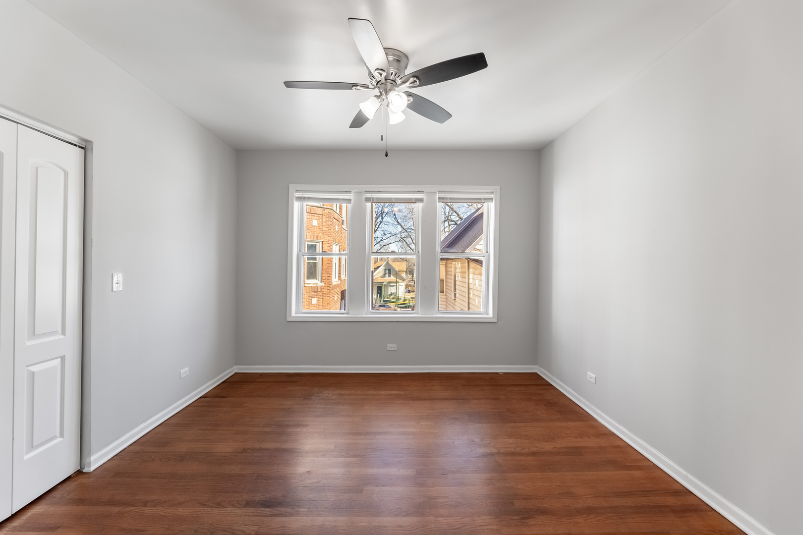 7626 S Drexel Avenue 3E