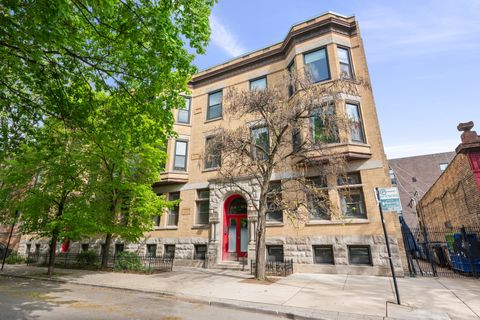 Photo of 612 W BARRY Avenue #1, Chicago, IL 60657 (MLS # 12639106)