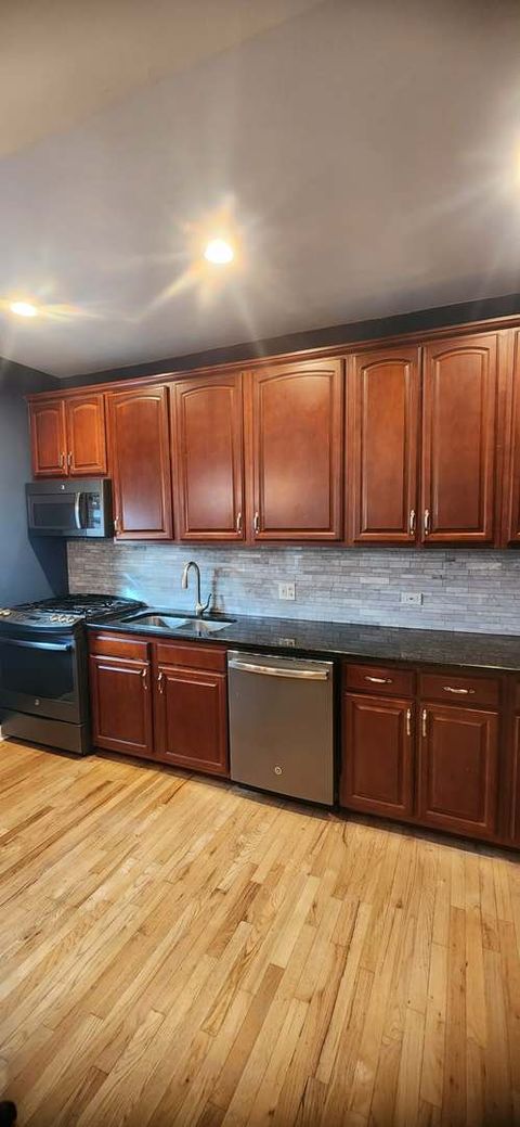 Tiny photo for 6324 S Kimbark Avenue #405, Chicago, IL 60637 (MLS # 12522611)