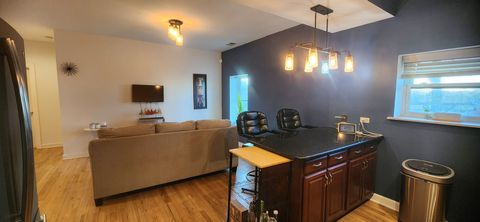 Tiny photo for 6324 S Kimbark Avenue #405, Chicago, IL 60637 (MLS # 12522611)