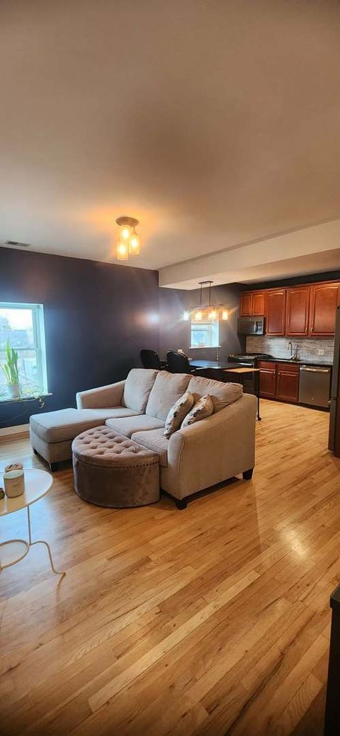 Tiny photo for 6324 S Kimbark Avenue #405, Chicago, IL 60637 (MLS # 12522611)