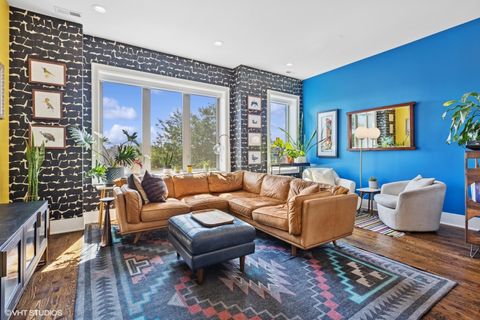 Tiny photo for 2742 N Hamlin Avenue #3N, Chicago, IL 60647 (MLS # 12401040)