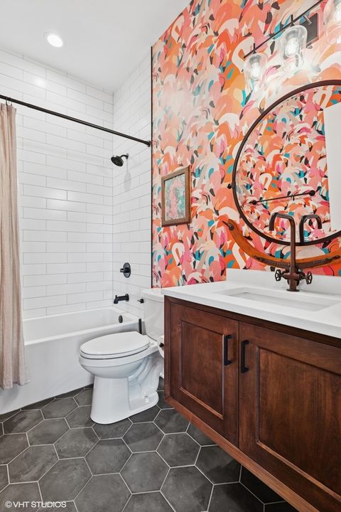 Tiny photo for 2742 N Hamlin Avenue #3N, Chicago, IL 60647 (MLS # 12401040)