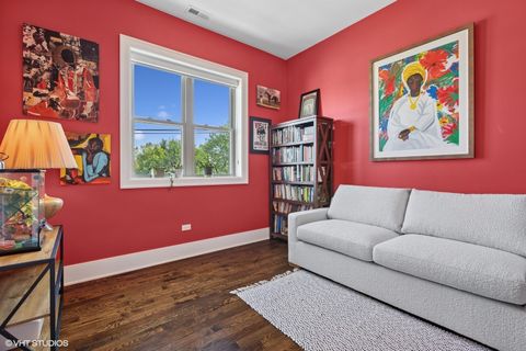 Tiny photo for 2742 N Hamlin Avenue #3N, Chicago, IL 60647 (MLS # 12401040)