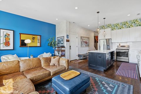 Tiny photo for 2742 N Hamlin Avenue #3N, Chicago, IL 60647 (MLS # 12401040)