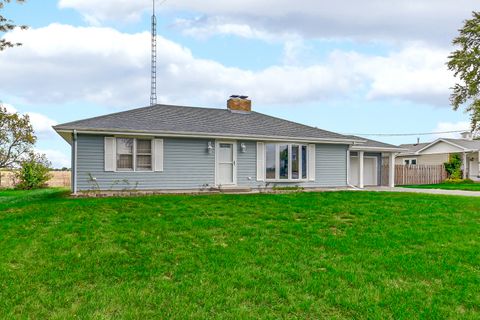 Photo of 59 N 2750w Road, Kankakee, IL 60901 (MLS # 12526011)