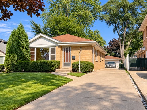 Photo of 217 Lincoln Street, Glenview, IL 60025 (MLS # 12745756)