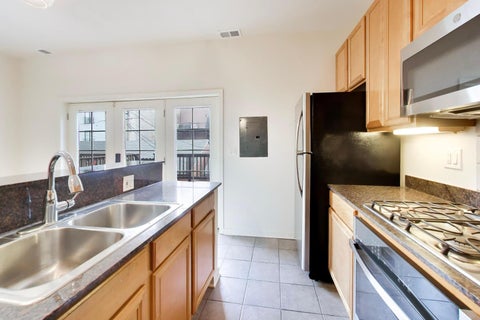 Tiny photo for 1328 W Fillmore Street #B, Chicago, IL 60607 (MLS # 12748255)