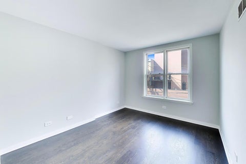 Tiny photo for 1328 W Fillmore Street #B, Chicago, IL 60607 (MLS # 12748255)