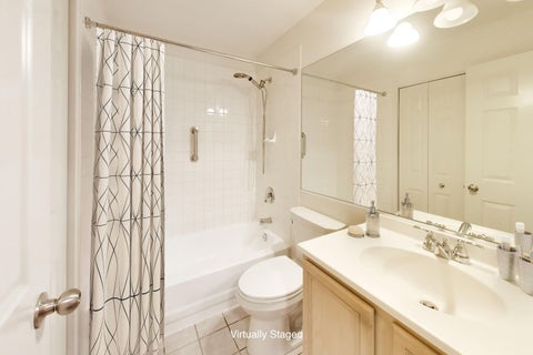 Tiny photo for 1328 W Fillmore Street #B, Chicago, IL 60607 (MLS # 12748255)