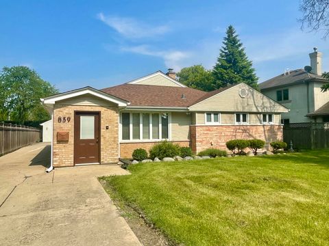 839 Meadowlark Lane Glenview IL 60025