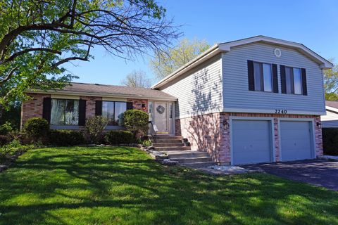 2240 Greenbay Drive Hanover Park IL 60133