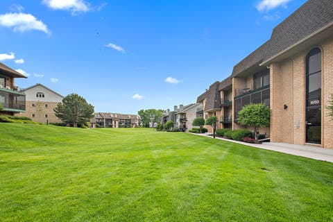 Tiny photo for 15703 Old Orchard Court #1S, Orland Park, IL 60462 (MLS # 12657382)