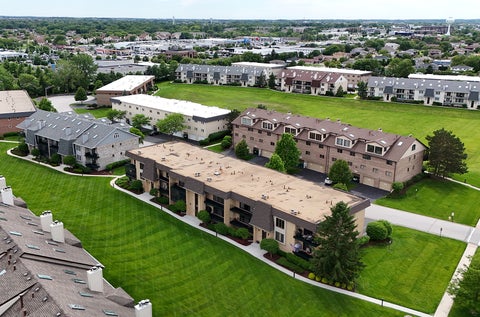 Tiny photo for 15703 Old Orchard Court #1S, Orland Park, IL 60462 (MLS # 12657382)