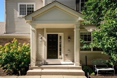 Tiny photo for 6080 Halloran Lane, Hoffman Estates, IL 60192 (MLS # 12773024)
