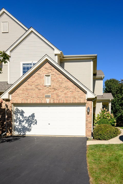 Tiny photo for 6080 Halloran Lane, Hoffman Estates, IL 60192 (MLS # 12773024)
