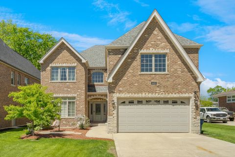 Photo of 643 W Crockett Avenue, Elmhurst, IL 60126 (MLS # 12655121)