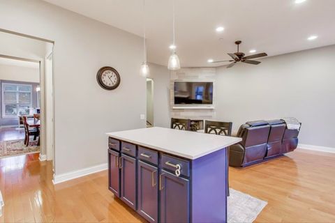 Tiny photo for 1506 W NORTHWEST Highway, Arlington Heights, IL 60004 (MLS # 12519073)