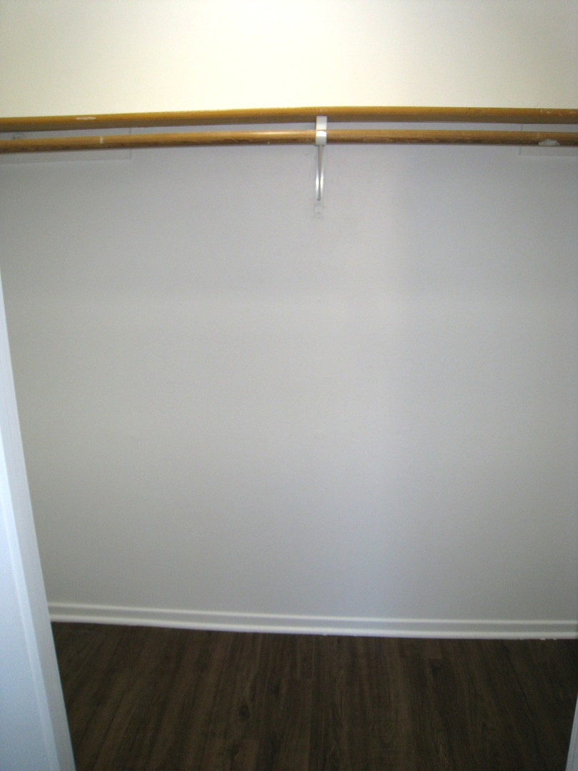 Schaumburg, Illinois 60193, United States, 2 Bedrooms Bedrooms, ,1 BathroomBathrooms,Residential,Active,201667