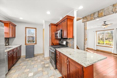 Tiny photo for 28W608 Ray Street, Warrenville, IL 60555 (MLS # 12586079)