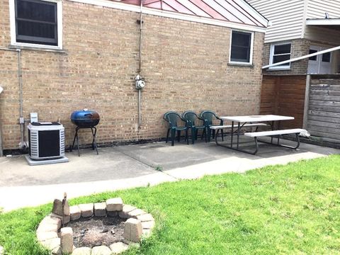 Tiny photo for 4812 S Leclaire Avenue, Chicago, IL 60638 (MLS # 12654671)