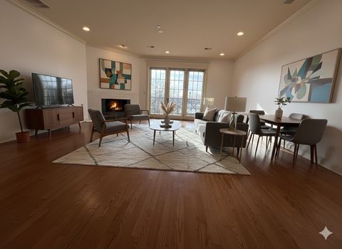 Tiny photo for 2811 N Bell Avenue #301, Chicago, IL 60618 (MLS # 12529303)