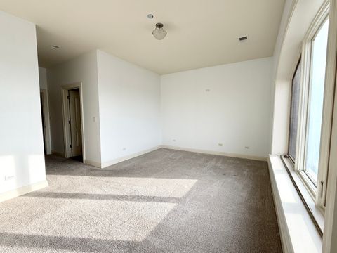 Tiny photo for 2811 N Bell Avenue #301, Chicago, IL 60618 (MLS # 12529303)