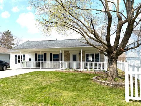 Photo of 1444 E 4th Street, Centralia, IL 62801 (MLS # 12604725)