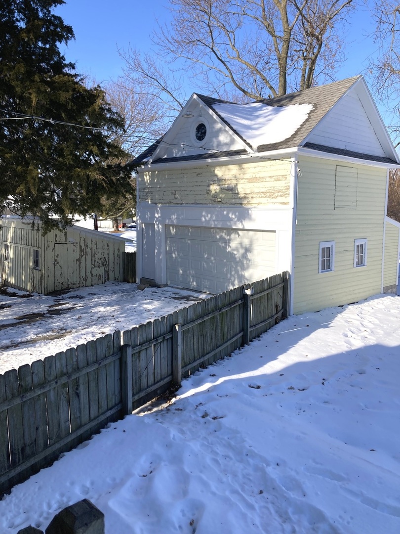 440 E Railroad Avenue