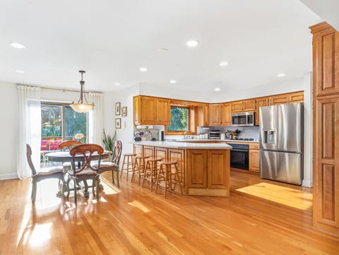 Tiny photo for 204 Rosedale Court, Bloomingdale, IL 60108 (MLS # 12715699)