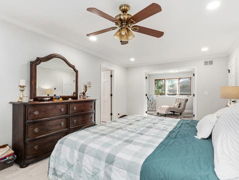 Tiny photo for 204 Rosedale Court, Bloomingdale, IL 60108 (MLS # 12715699)