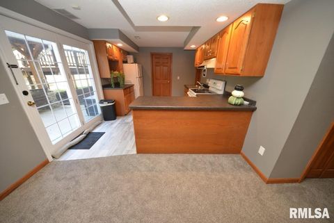 Tiny photo for 501 CARDINAL Drive, Mt Vernon, IL 62864 (MLS # EB460440)